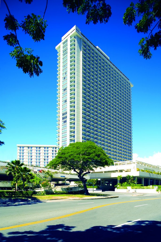 AlaMoanaHotel_Exterior1