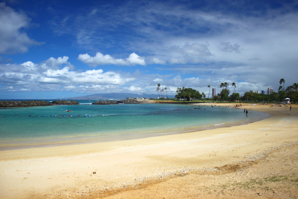 ala-moana-beach-1